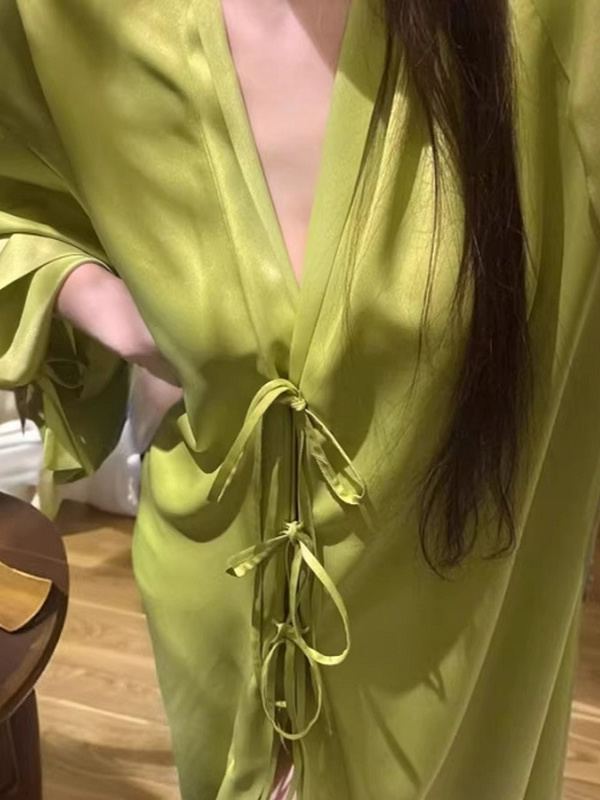 Kardigan Robe Sutra Es Lengan  - Robe Silk Women ulasan dan harga
